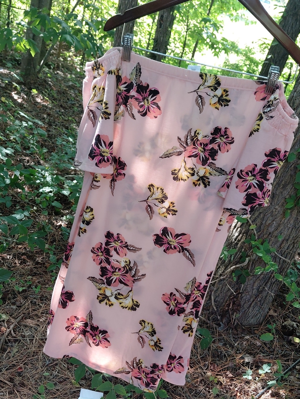 west loop Blush Floral Off-Shoulder Midi Dress